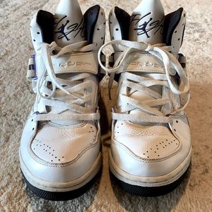 Jordan Flights size 11.